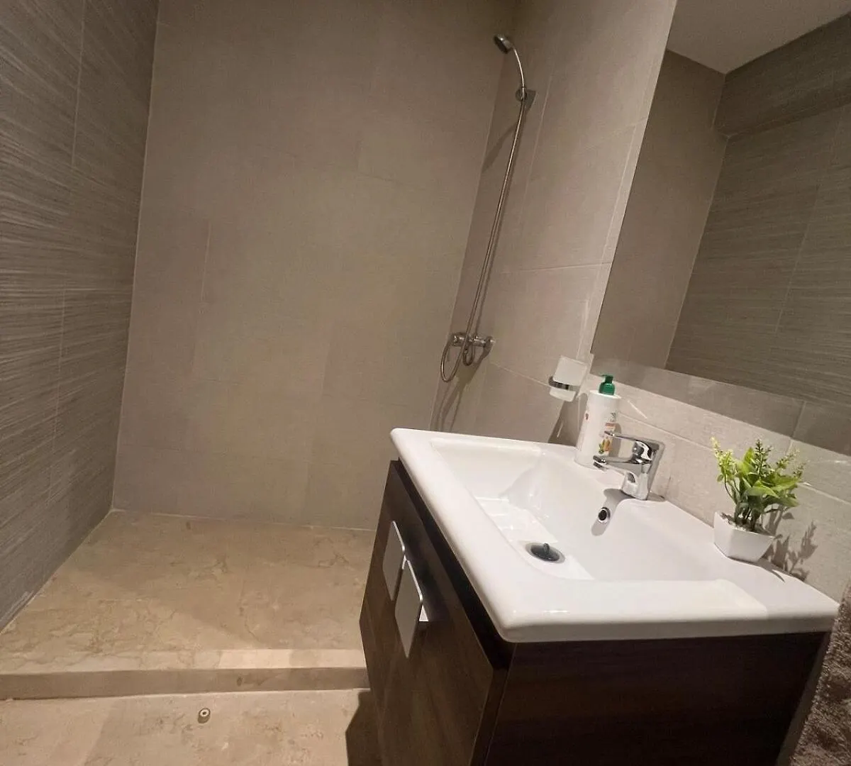 Cozy Apartment With Pool 5 Min From Gueliz Marrakesh Morocco